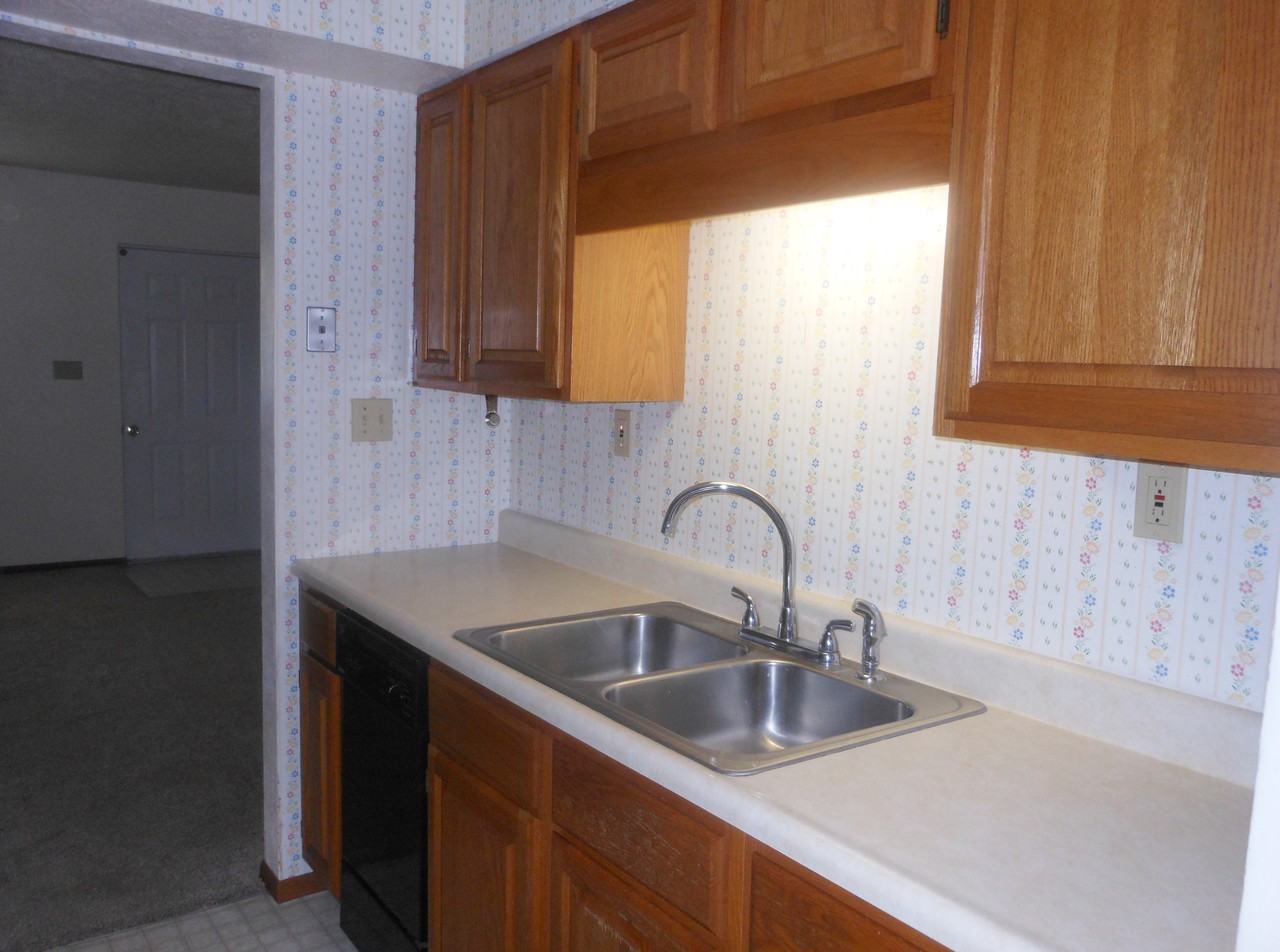 401 Giofre Avenue - Photo 3 of 17