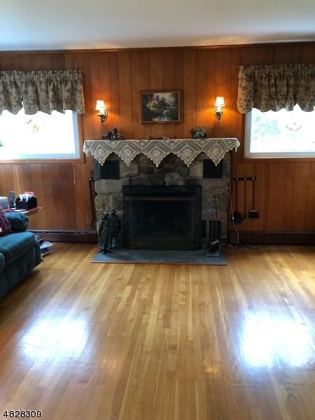 233 Davis Rd - Photo 2 of 20