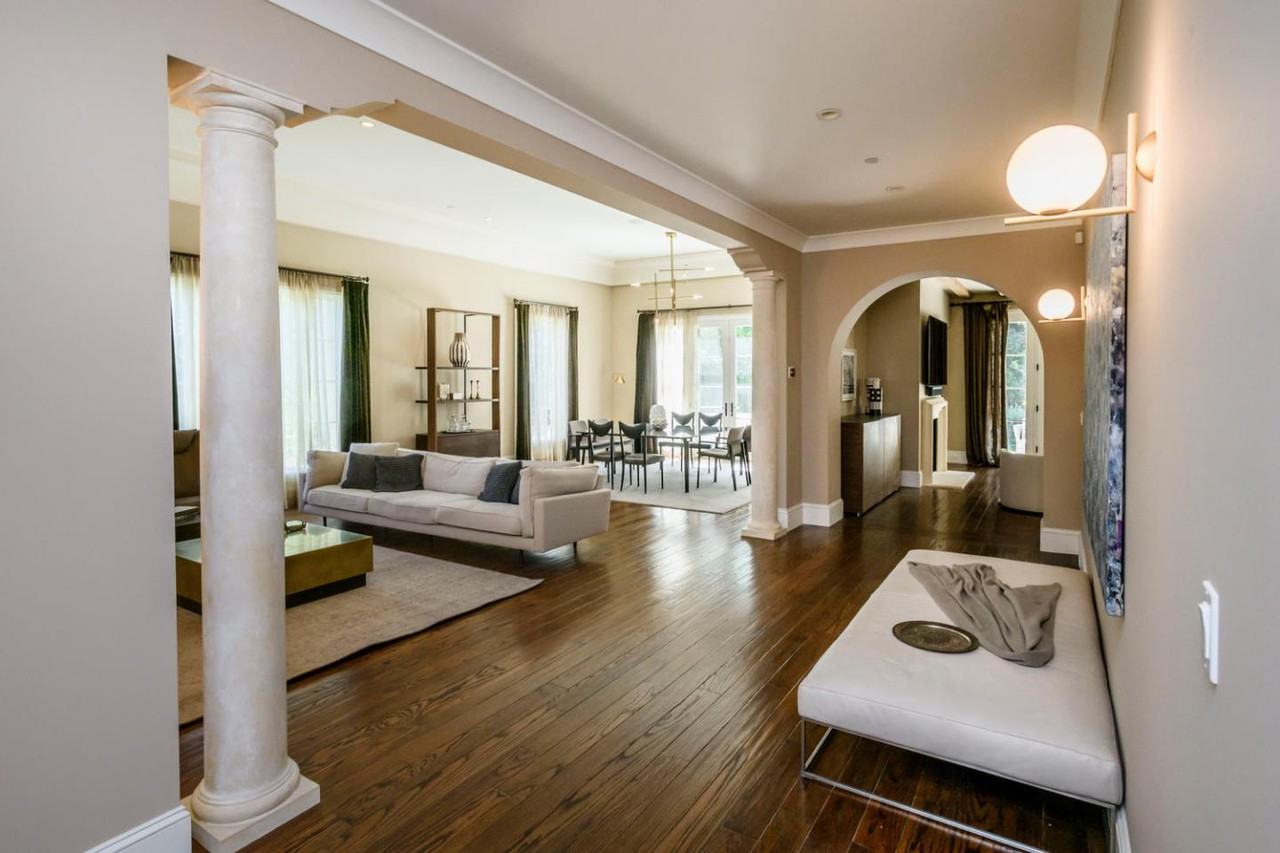 150 Royal Oaks Ct - Photo 2 of 25