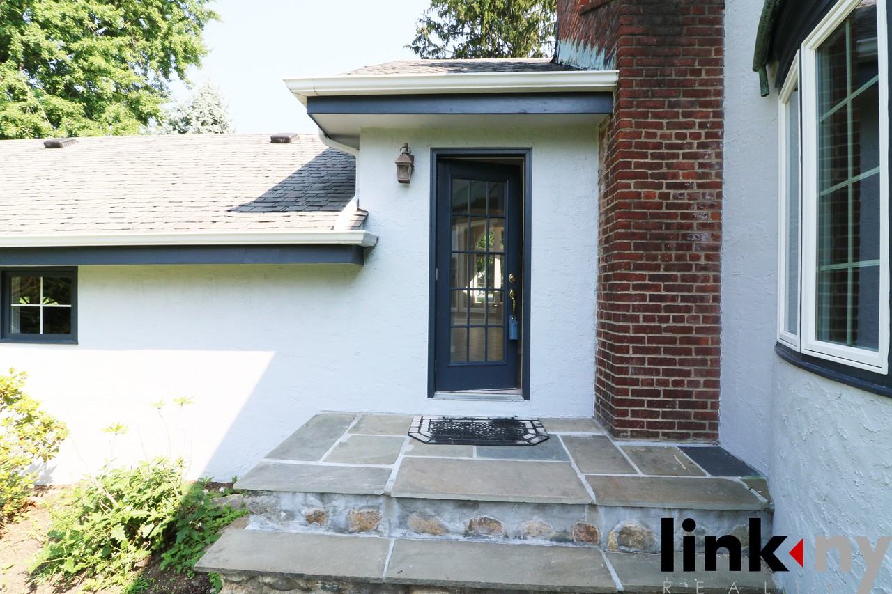 5 Mellis Place - Photo 3 of 31