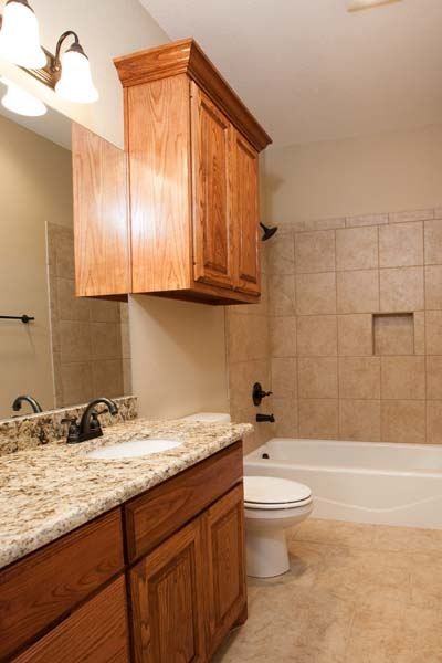 4800 Pleasant Dr - Photo 3 of 9