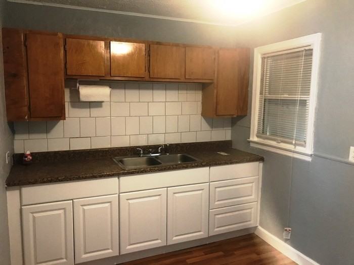 2833 Van Brunt Blvd - Photo 3 of 9