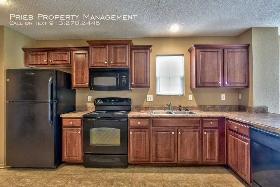 15482 NW 123rd St - Photo 3 of 27