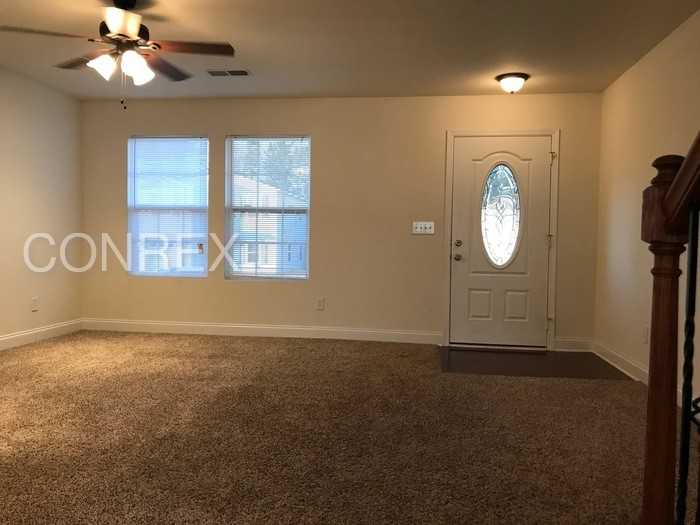 132 Dormont Dr NE - Photo 2 of 13