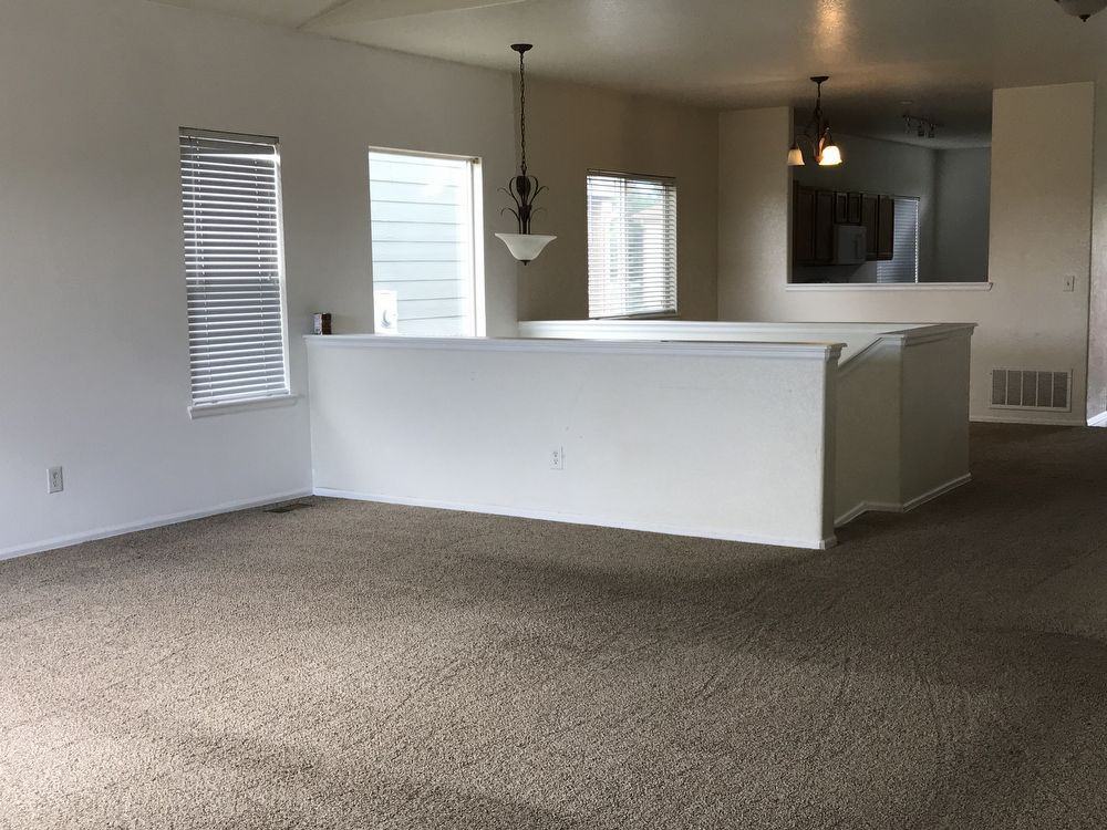 9845 Eagle Creek Cir - Photo 3 of 10