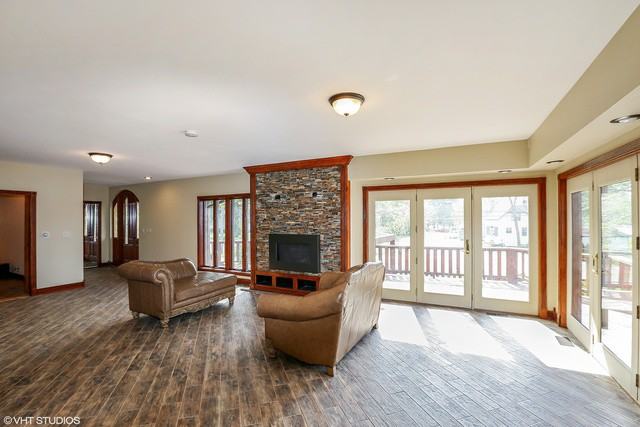 401 N River Rd - Photo 2 of 6