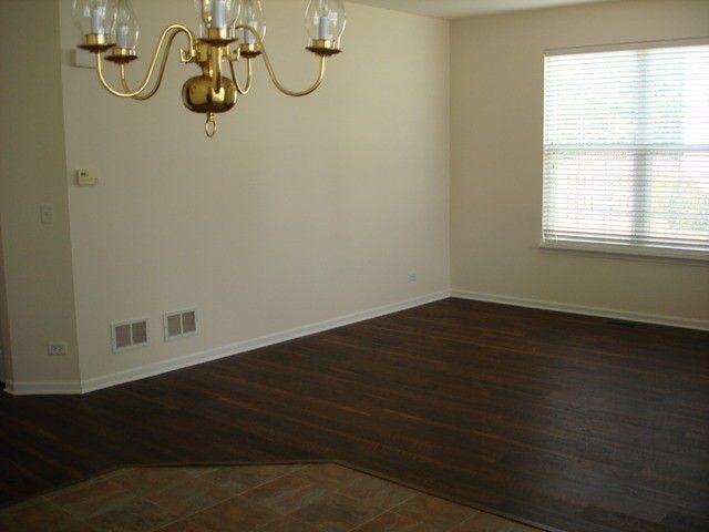 1066 Walker Ct - Photo 2 of 14