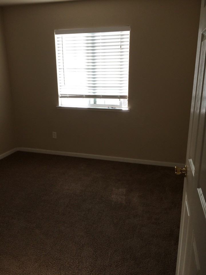 10628 Siskiyou Ln - Photo 2 of 9
