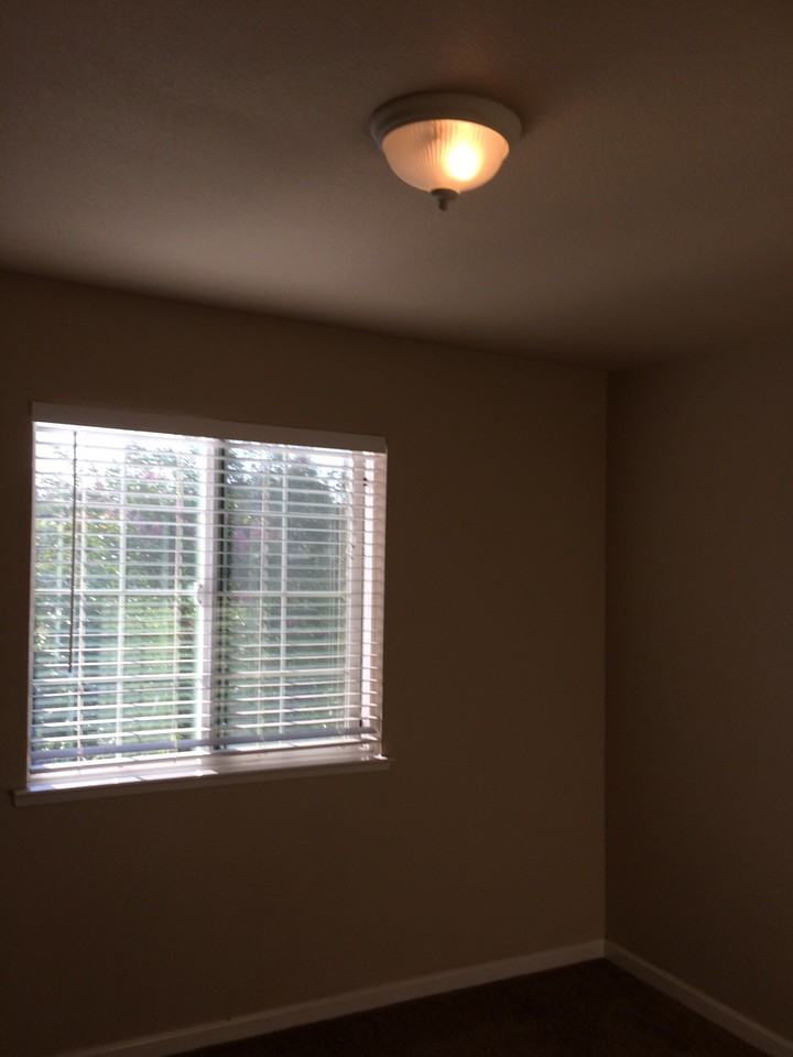 10628 Siskiyou Ln - Photo 3 of 9