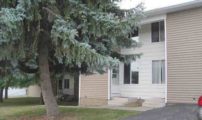 13 Parkwood Ln - Photo 2 of 18