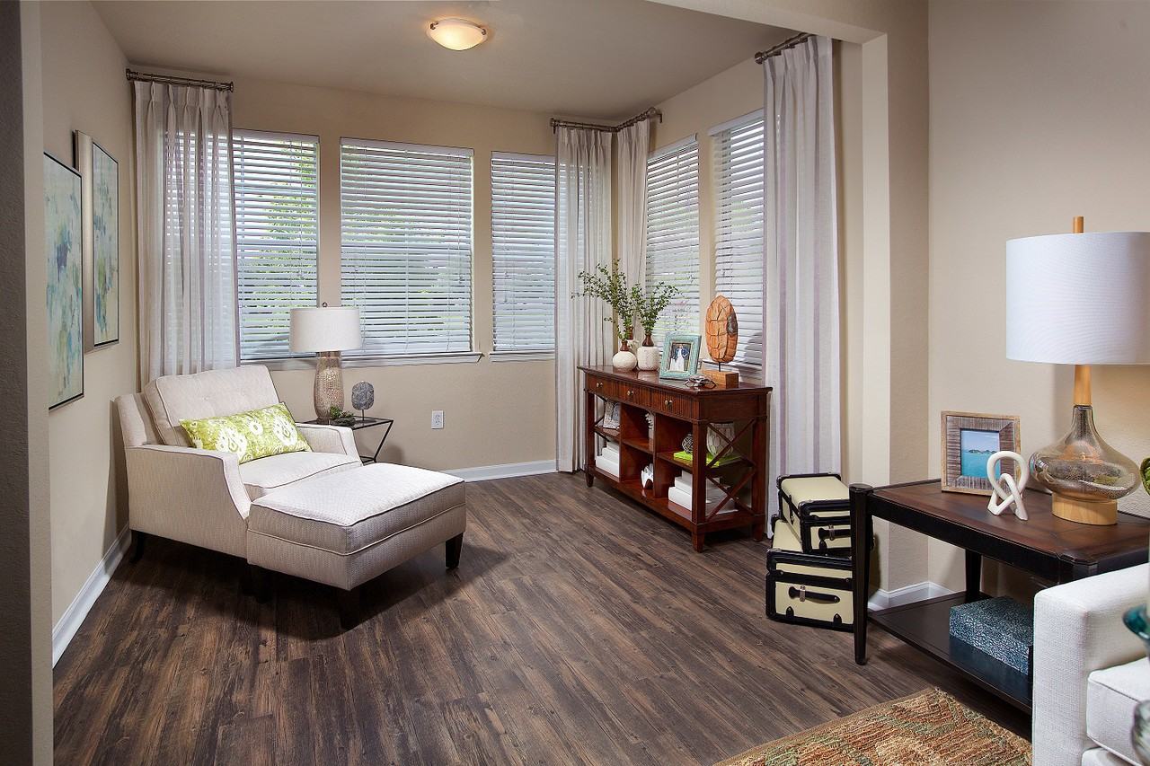 8450  Gate Pkwy West - Photo 3 of 42