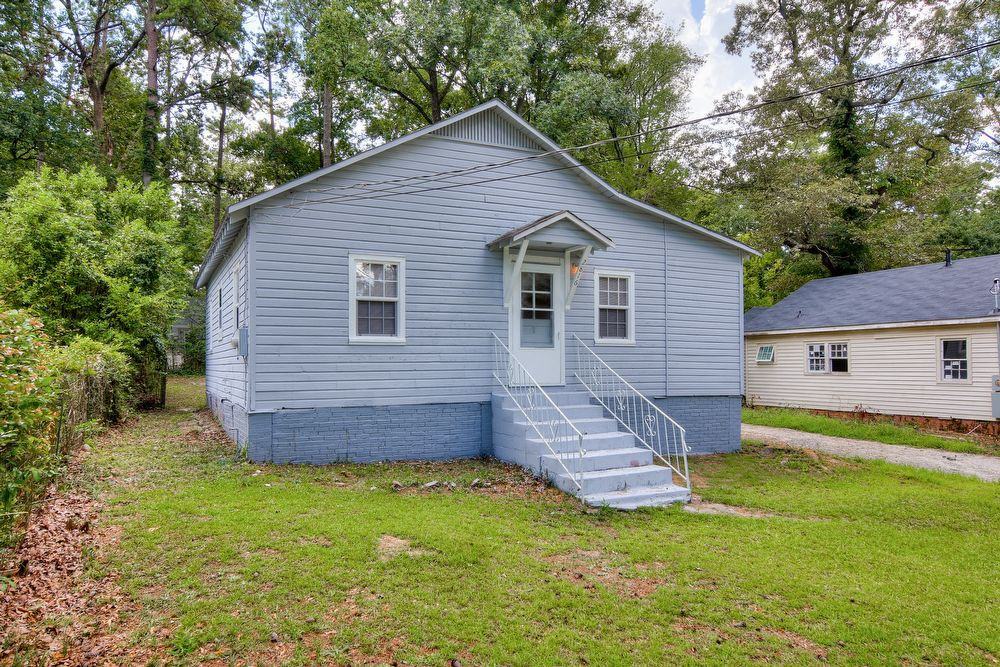 2816 Hazel St - Photo 3 of 15