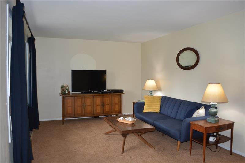 330 Bradys Ridge Rd - Photo 3 of 20