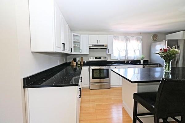 48 Crystal Cove Ave - Photo 3 of 16