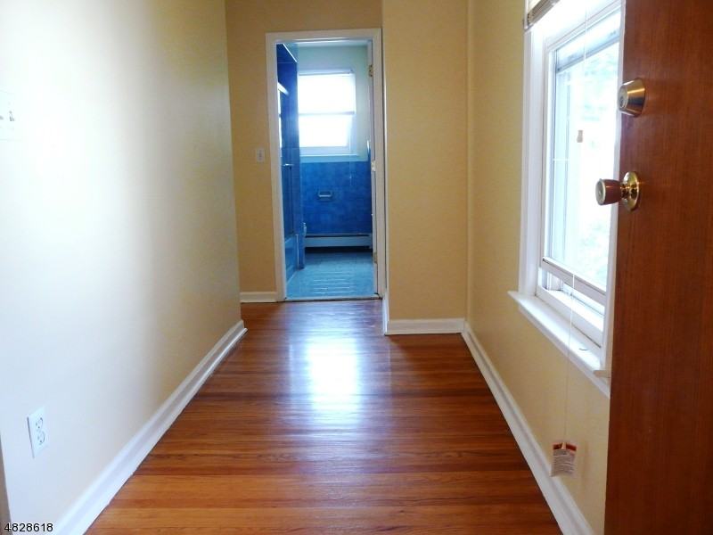206 N 20th St - Photo 2 of 11