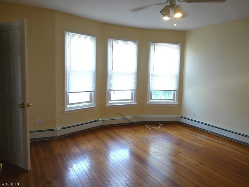 206 N 20th St - Photo 3 of 11