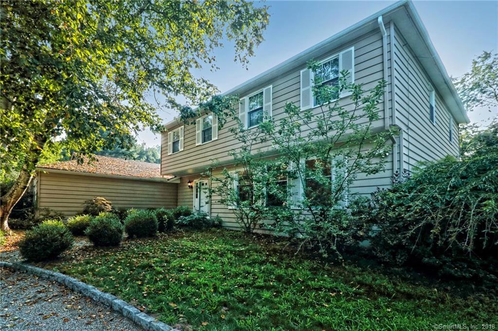 14 Forest Glen Dr - Photo 2 of 40