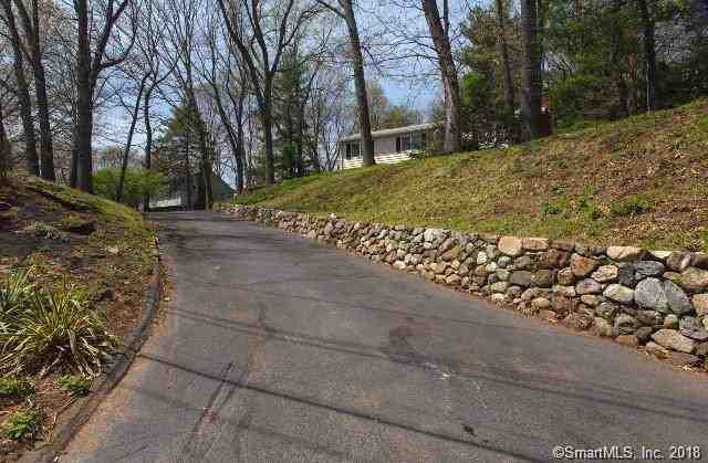 1724 Hartford Turnpike - Photo 3 of 26