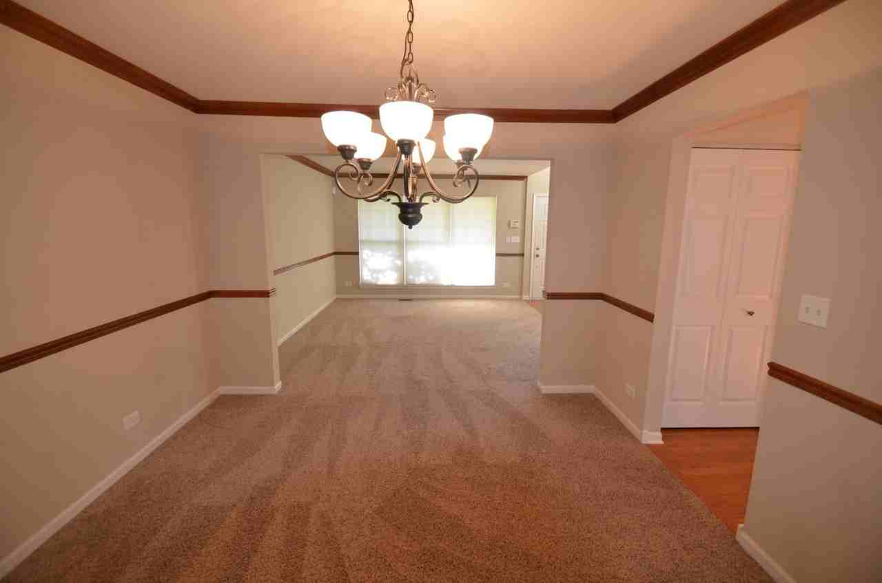 819 Cole Ct - Photo 2 of 14