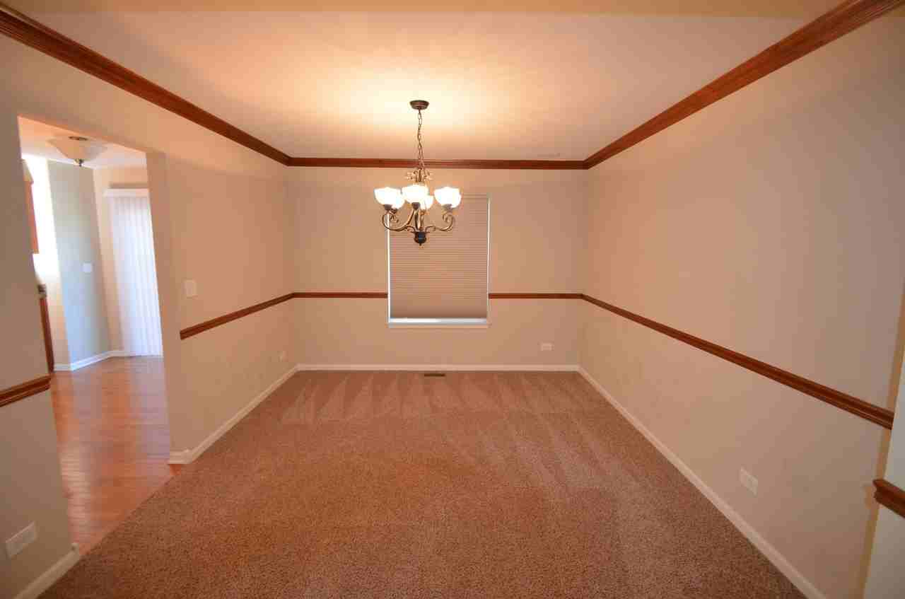 819 Cole Ct - Photo 3 of 14