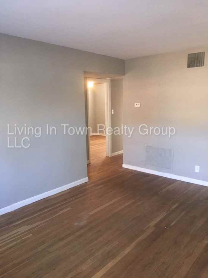 763 Scott Blvd #4 - Photo 3 of 7