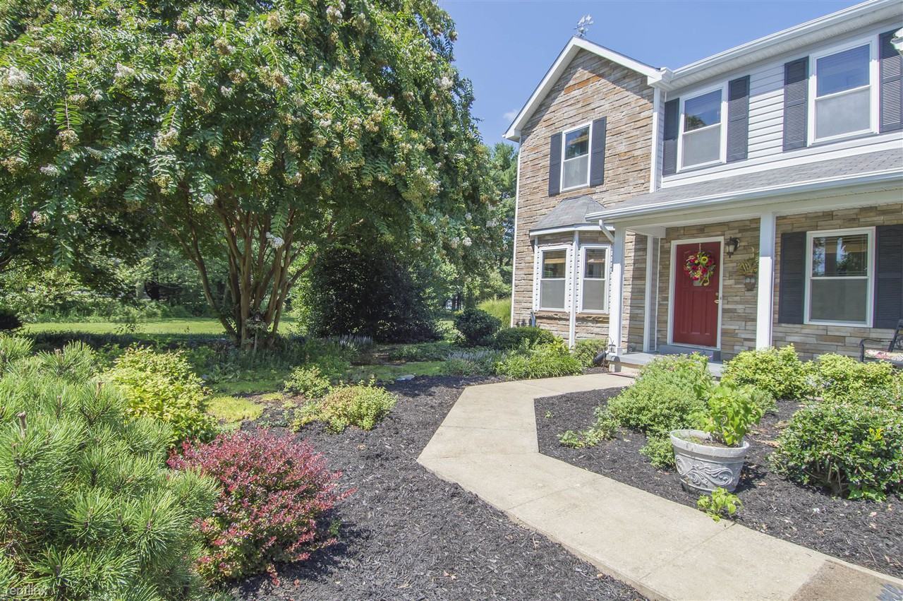 3531 Deep Landing Rd - Photo 3 of 10