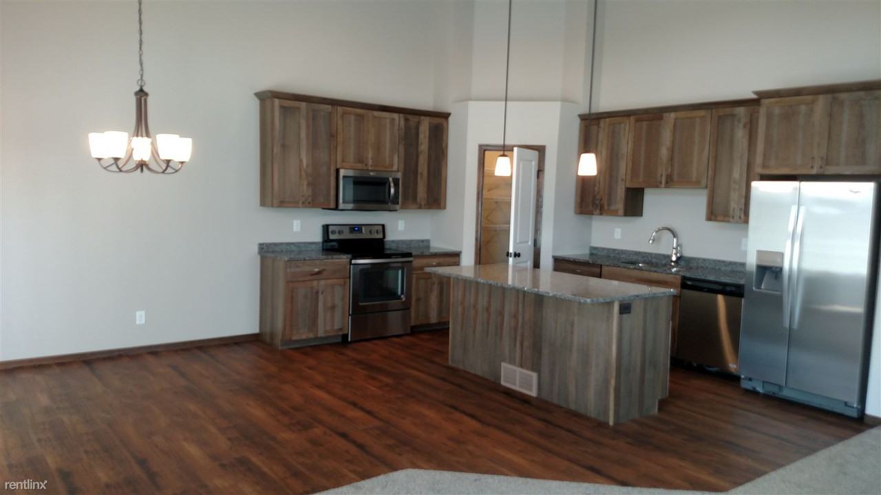 Shadow Creek Townhomes - Photo 2 of 8