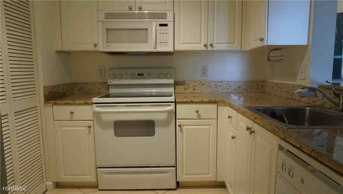 1450 SE 3rd Ave - Photo 3 of 14