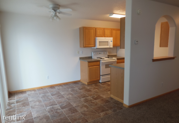 White Willows Townhomes - Photo 3 of 10