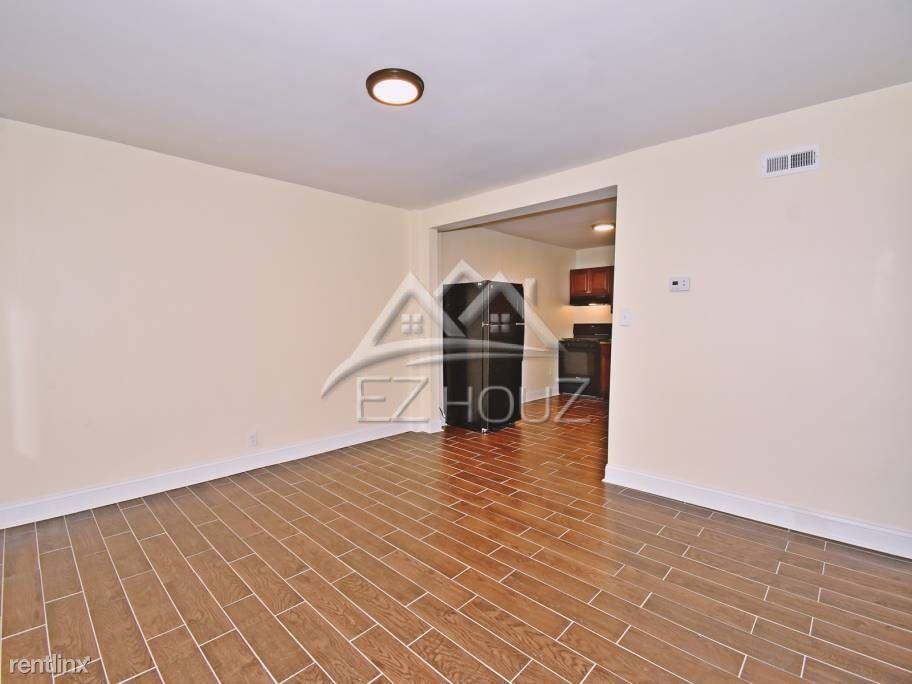 2839 Oakford Ave - Photo 3 of 16