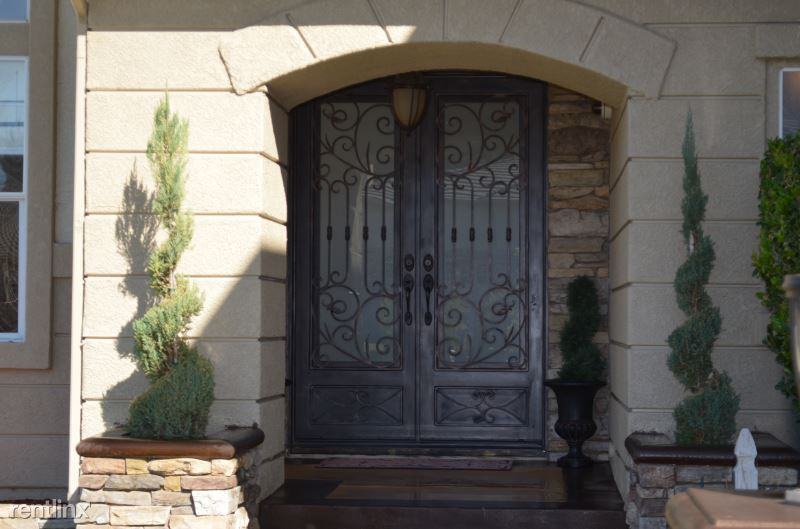 15251 Saddleback Rd - Photo 2 of 40