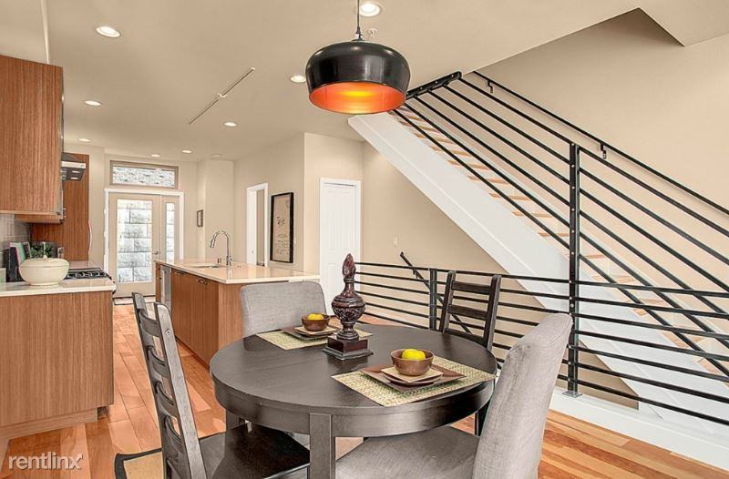 4267 213th Pl SE - Photo 2 of 10