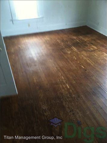 1006 Heath St - Photo 2 of 13