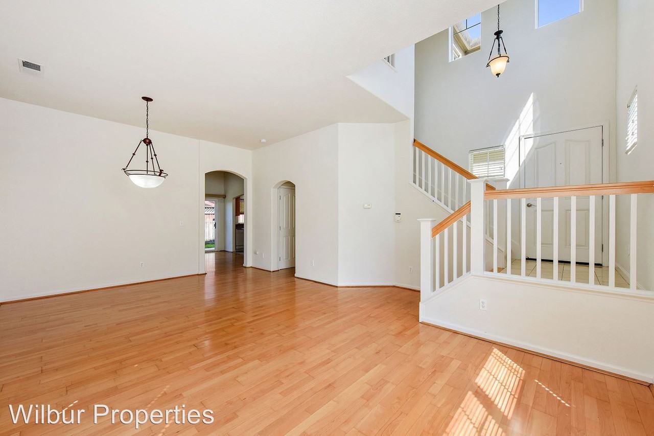 2105 Myrtle Pl - Photo 3 of 24