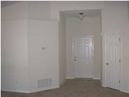 11068 Chippewa Way - Photo 2 of 7