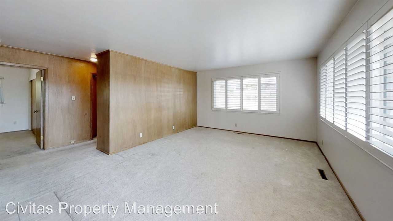 2164 Benedict Dr - Photo 2 of 17