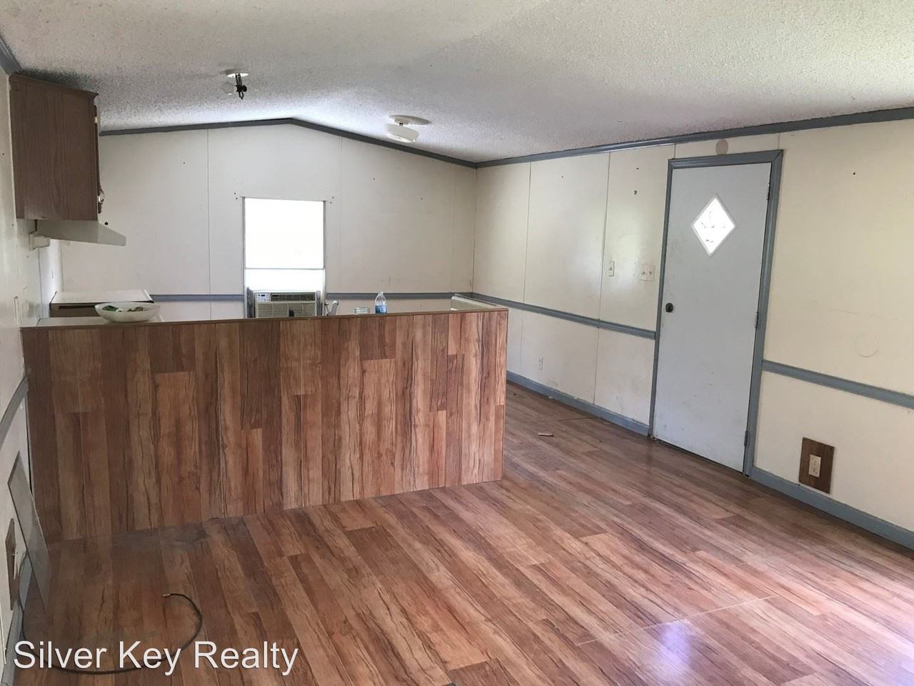 194 Red Pond Rd - Photo 2 of 7