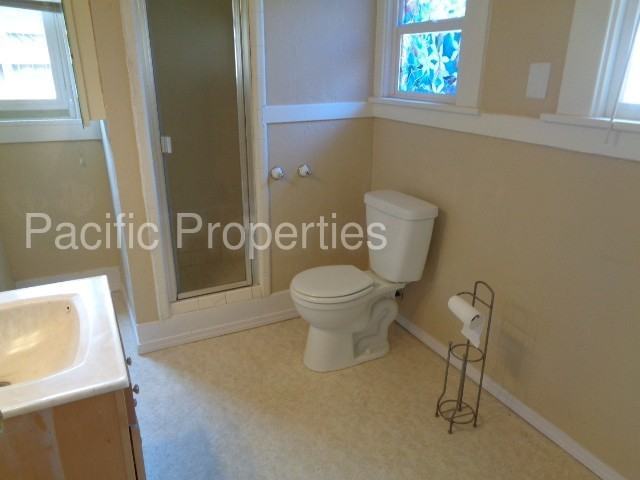 610 Brown St - Photo 3 of 21