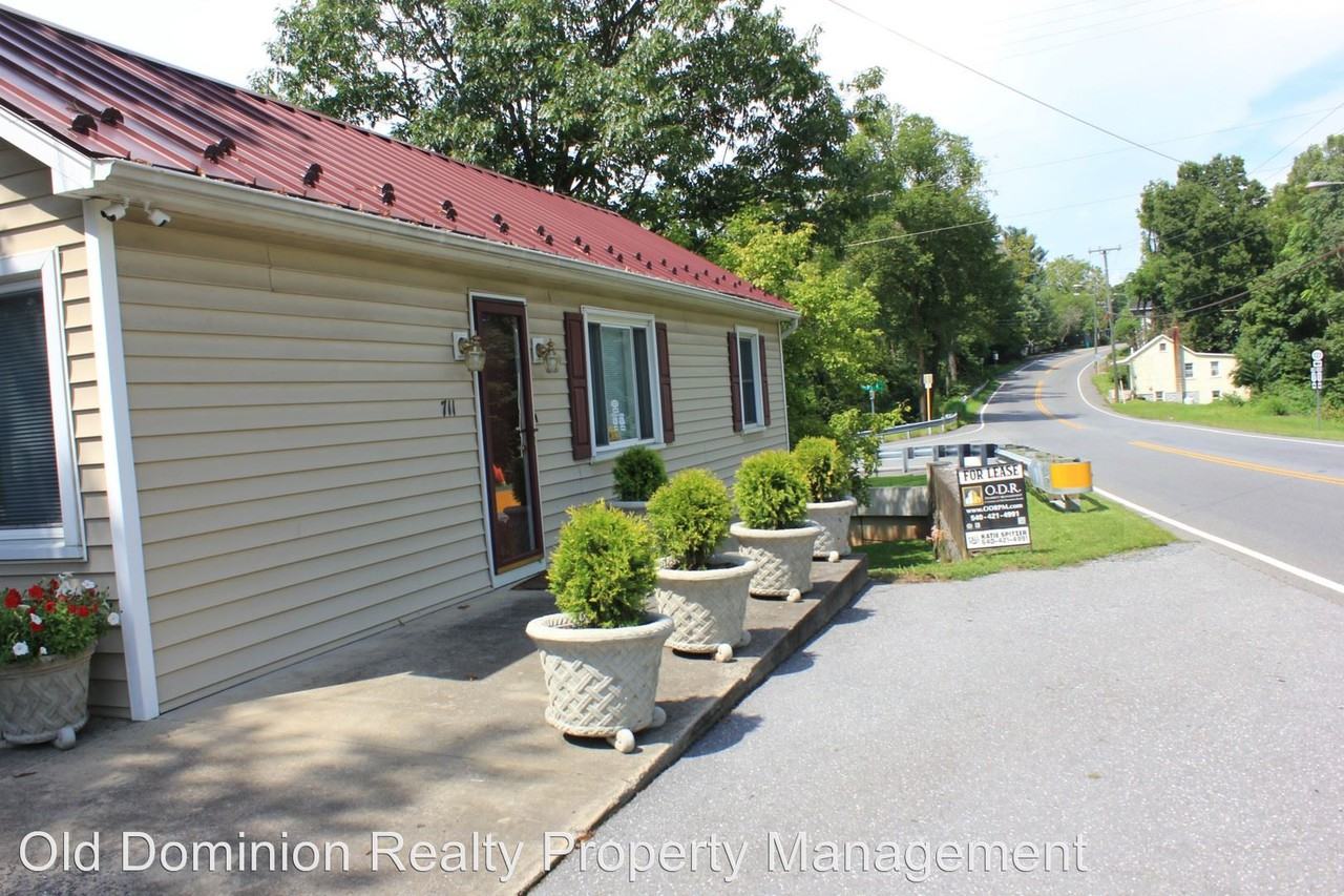 717 N Main St - Photo 2 of 25