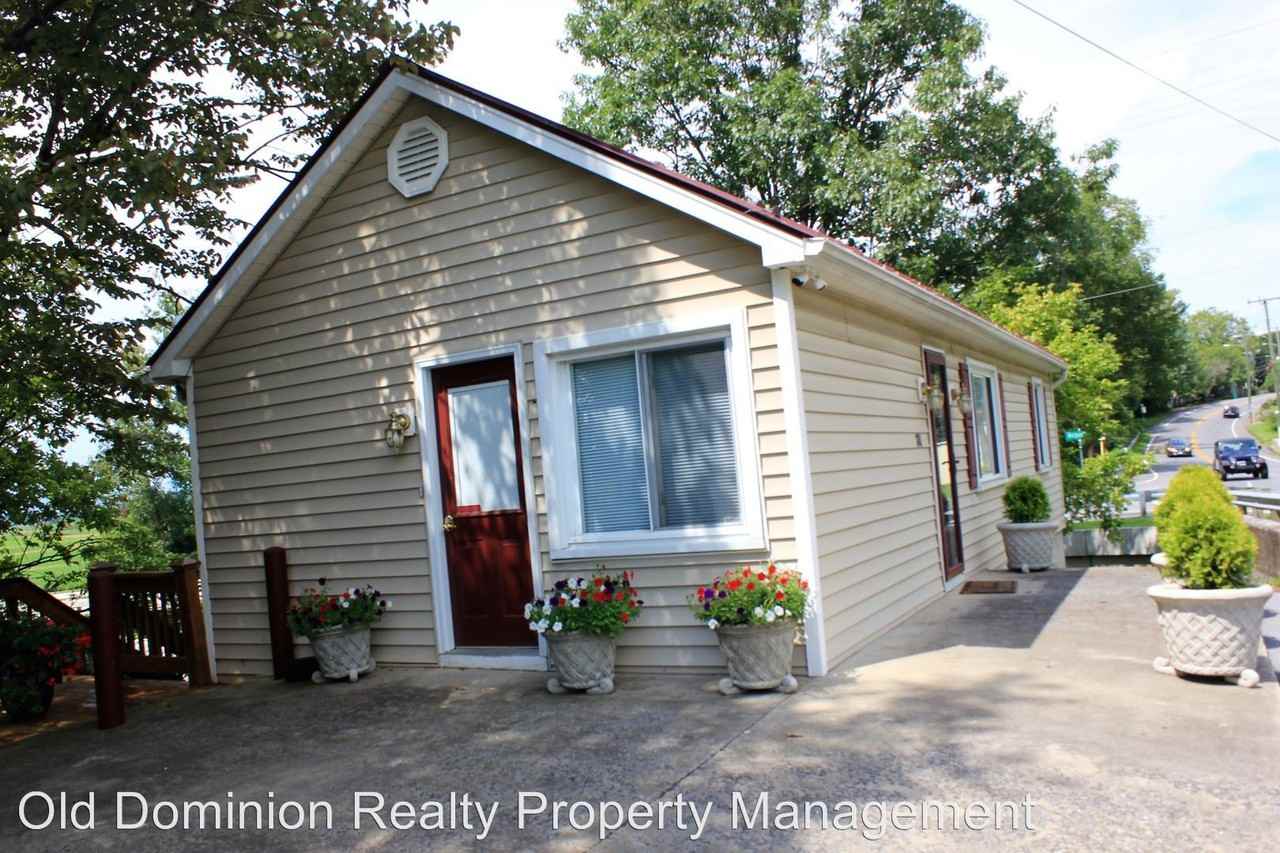 717 N Main St - Photo 3 of 25