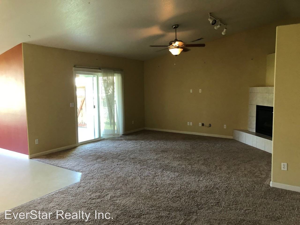 5313 Roosevelt Dr - Photo 3 of 8