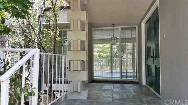 400 Alhambra Rd - Photo 3 of 21