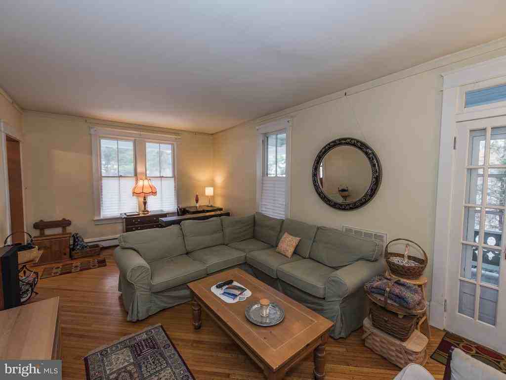 900 Washington St - Photo 3 of 30