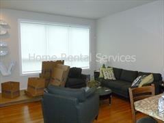 531 Oak St - Photo 2 of 10