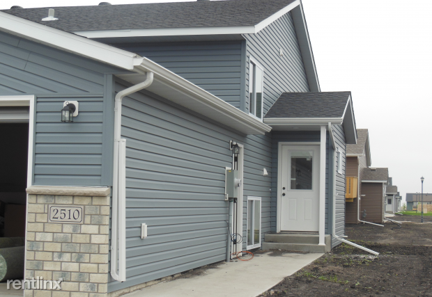 Eaglewood Journey Twin Homes - Photo 3 of 7