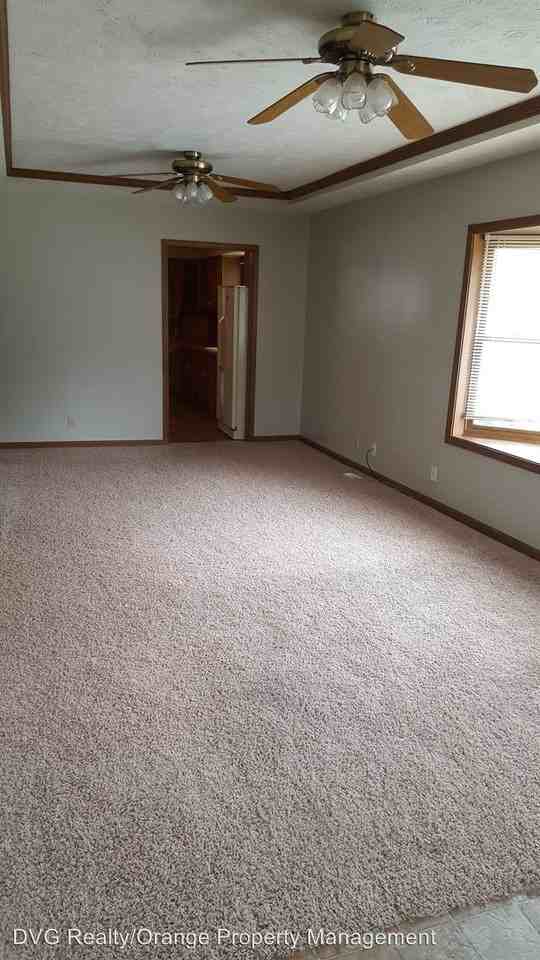 4223 S 39th Ave - Photo 3 of 20