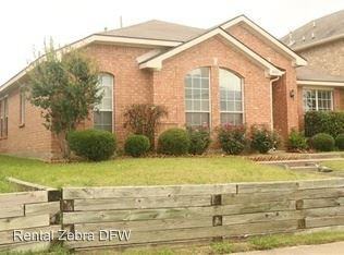 830 Orian Dr - Photo 2 of 12
