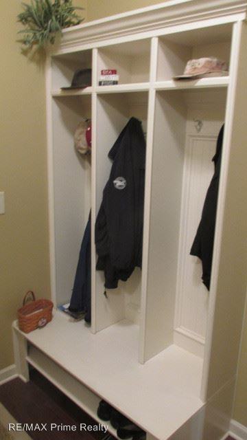 111 Oak Leaf Way - Photo 3 of 19