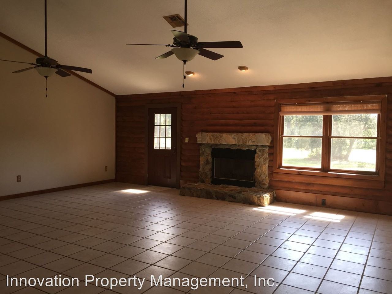 1507 Sultan Cir - Photo 3 of 9
