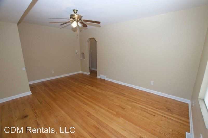 3921 49th St - Photo 2 of 15